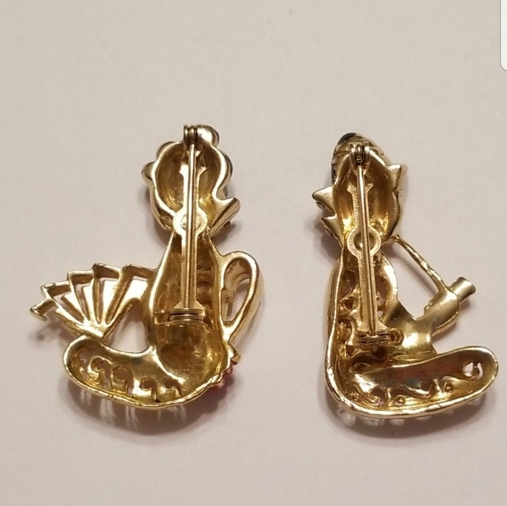 Vintage Pins Bundle of 2 - Picture 2 of 3